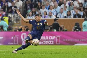 迪薩西回憶2022世界杯：姆巴佩最為出色，凱恩極具挑戰(zhàn)，登貝萊趣味十足