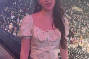 再過(guò)幾月又有NBA了~回顧此前女神劉亦菲受邀在阿布扎比看比賽