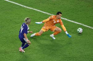 日本3-0戰(zhàn)勝突尼斯！伊東純也獨(dú)進(jìn)一球，上田綺世巧妙助攻，本場(chǎng)貢獻(xiàn)傳射