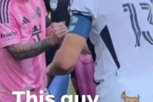 穆勒曬出自己和梅西握手照片：這個男人…就是GOAT！