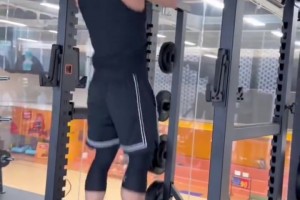 解說王嘉琦：熱火為得到字母付出了半支球隊，后續(xù)不補強很難起飛