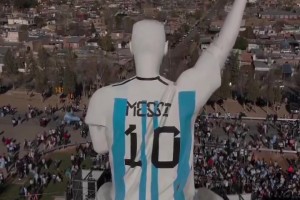 高達26米！世界上最高的梅西雕像在阿根廷揭幕，超過之前印度那座