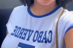 佛得角不僅有讓人驚艷的足球，還有這么養(yǎng)眼的靚麗女球迷！
