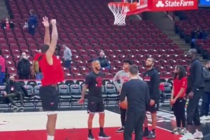 笑死！看TT這段近框拋投訓練，讓我覺得自己無限接近NBA