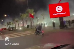 狂歡之夜！卡薩布蘭卡街頭煙花漫天，慶祝摩洛哥力克荷蘭隊！