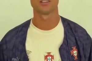 男孩因地震失去家人和一條腿??C羅錄制視頻暖心鼓勵