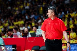 媒體人分析：男籃取勝靠外線“高快靈”發(fā)揮，敗因是外線投射無(wú)力陣地戰(zhàn)