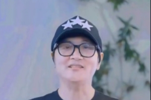 國民歌手孫楠即將登臺楚超，攜手觀眾共唱紅旗飄飄等經(jīng)典曲目