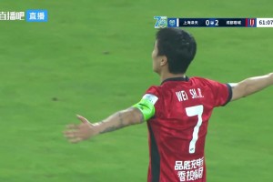 降維打擊！韋世豪小角度兜射直掛死角上演梅開二度