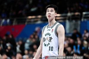 解說：郭昊文上季展現(xiàn)強(qiáng)勢表現(xiàn)，將加盟國王隊(duì)參與NBA夏季聯(lián)賽