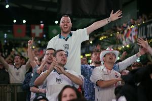 英格蘭球迷對墨西哥比賽時間調(diào)整表示不滿：球迷再度被視作無足輕重