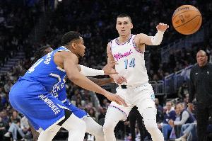 ESPN：至少4個(gè)強(qiáng)勁交易因字母哥拒絕續(xù)約而失敗