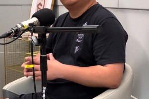 夯爆！解說(shuō)殷文玉：熱火得到字母哥，是老詹去湖人后，影響聯(lián)盟格局最大的交易