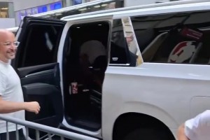 影響一代人！尼克斯小球迷：奪冠要把自由女神像換成布倫森雕像～