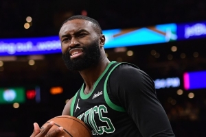 Windhorst：綠軍并非因換字母才不得不交易布朗，而是早已決定進(jìn)行這筆交易