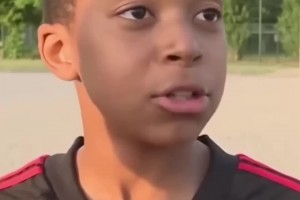 12歲身披米蘭球衣！姆巴佩12歲到27歲十五年的蛻變！